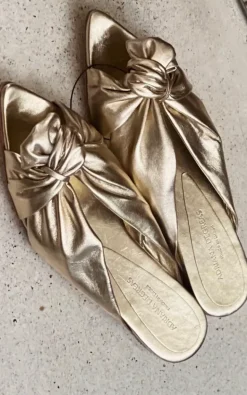 Flat Sandals With Knot