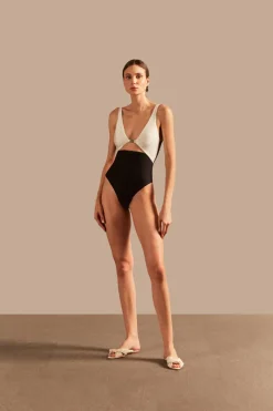 Solid AD Cut-Out Swimsuit